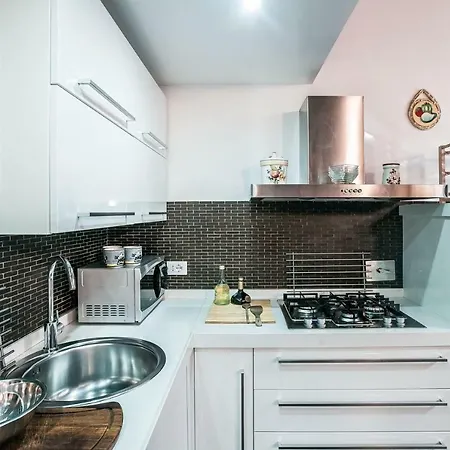 In Front Of Coliseum Apartamento Roma