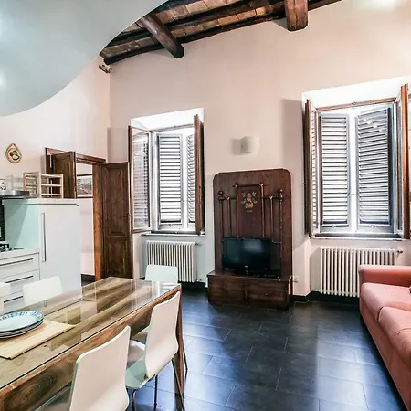 Appartement In Front Of Coliseum *