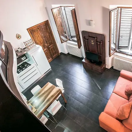 Appartement In Front Of Coliseum Rome